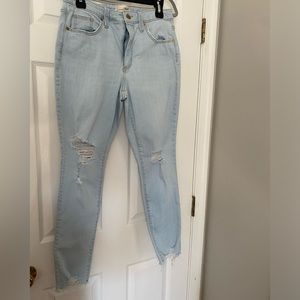 Universal Thread Jeans